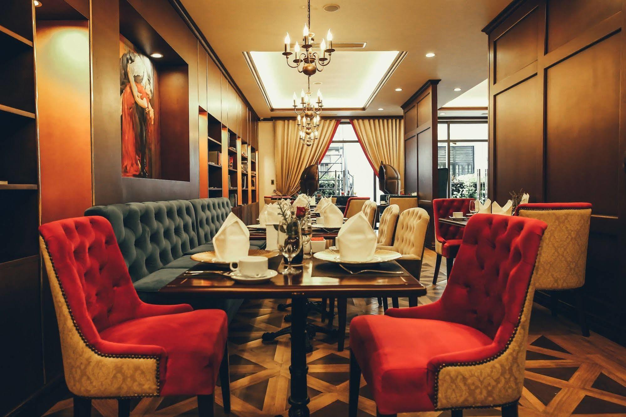 The Scarlett Boutique Hotel Хуе Екстериор снимка